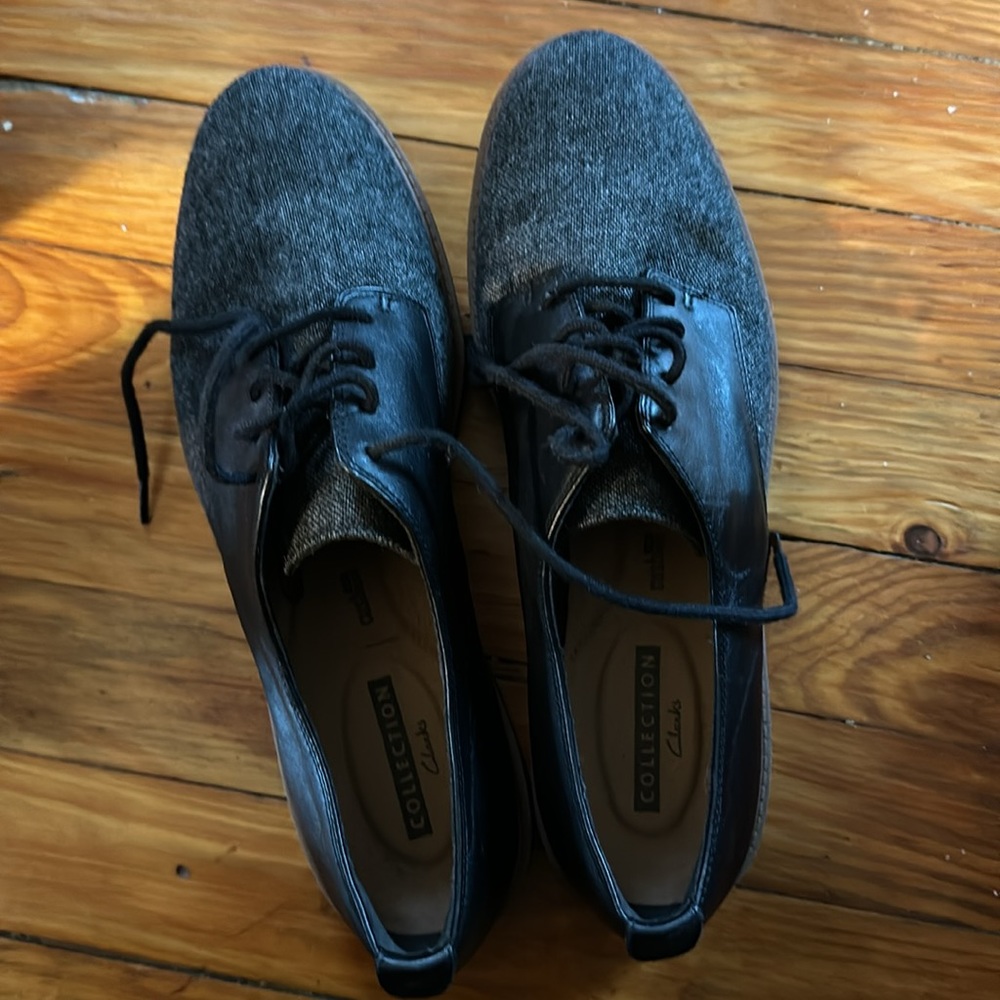 Clarks Women’s Lace-Up Oxfords Size 11